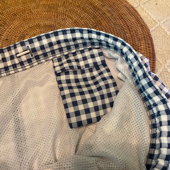 Vineyard vines swim shorts - Picture 5 of 9